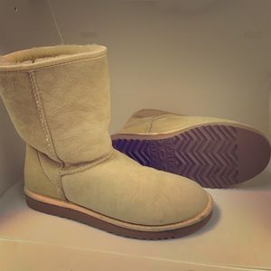 Vintage Ugg Classic Short Buttercream Suede Boots